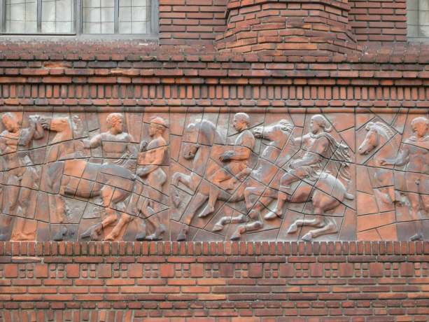  Frise sculptée (détail), institut d'art et d'archéologie - avenue de l'Observatoire, Paris 6e